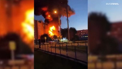 4 Tote bei Kampfjet-Absturz in Russland: Wohnhaus geht in Flammen auf