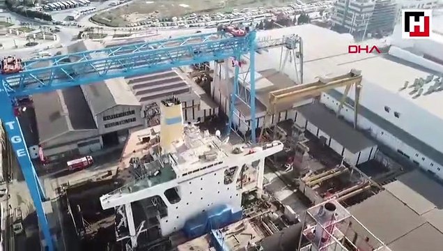 Tuzla tersanesinde gemide yangın