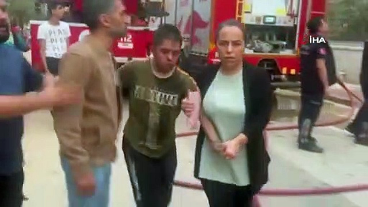 İki dakikada 188 gram acı biber yedi