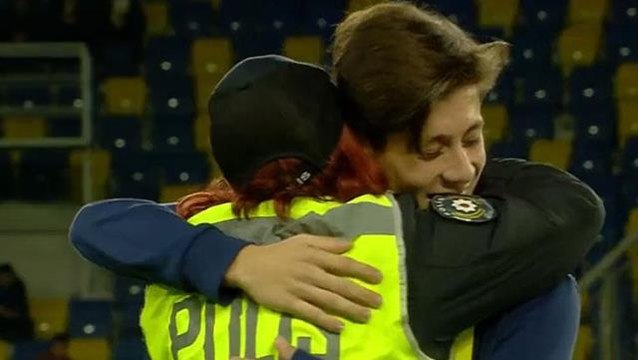 Arda Güler, Ankaragücü maçı öncesi polis olan teyzesiyle hasret giderdi