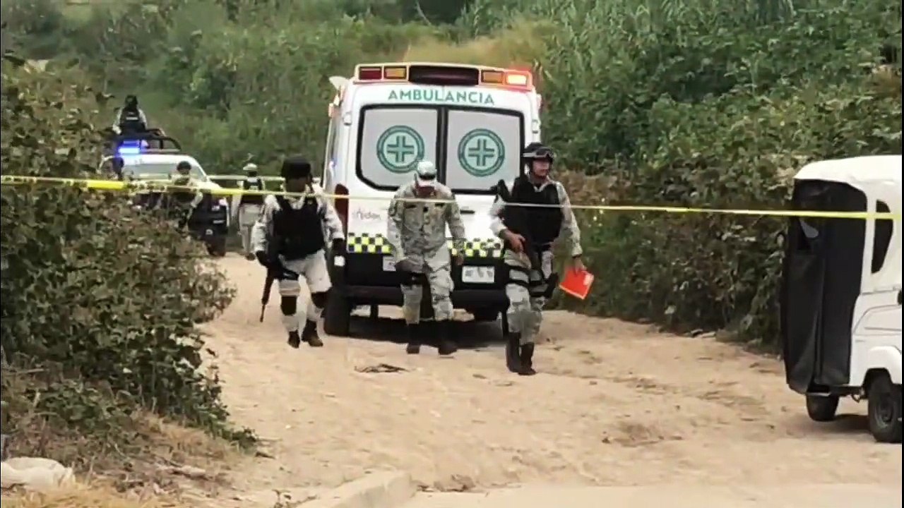 Con huellas de violencia, fue localizado el cadáver de una mujer en un canal de San Pedrito