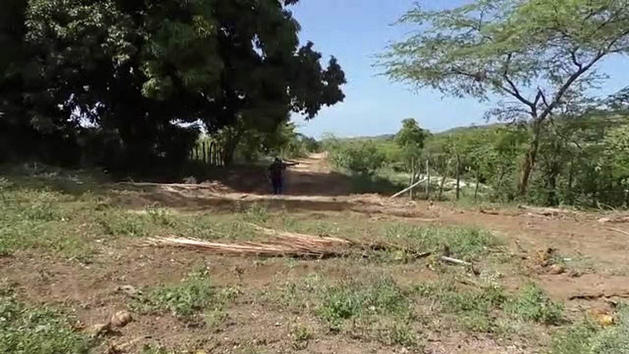 Denuncian ocupan terrenos sin valuar para muro fronterizo