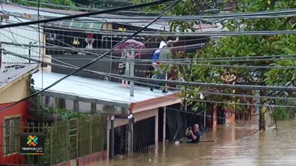 tn7-Mujer que quedó atrapada en casa tras inundación, asegura temió por su vida-1710222