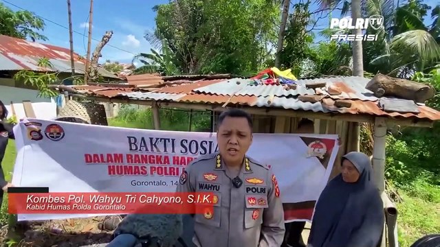 Jelang HUT Humas Polri Ke-71 Bid Humas Polda Gorontalo Bagikan Sembako Pada Masyarakat Kurang Mampu