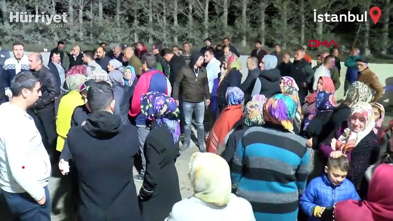 İstanbul'da hareketli gece: Mahalleli sokağa döküldü
