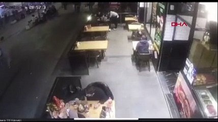 Acemi motosikletli ortalığı birbirine kattı