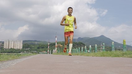 Taiwan's Flip-Flop Ultramarathon Runner Prepares for 5,000km Race - TaiwanPlus News