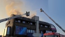 Castelfranco Veneto (TV) - A fuoco il tetto di un edificio (18.10.22)