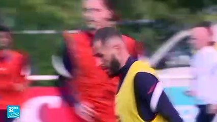 بنزيمة وبوتيلاس يتوجان بجائزة الكرة الذهبية