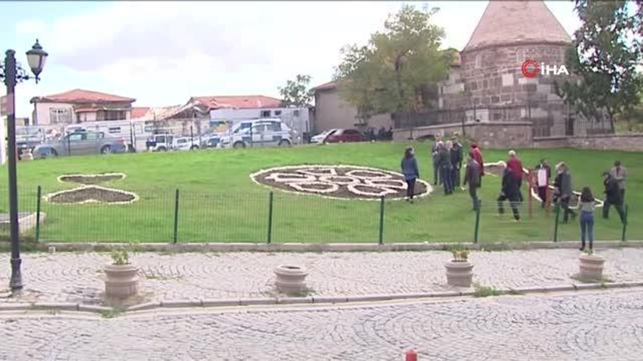 Ankara genel haberi... Ankara Kalesi 'Sevgi Çiçekleri' ile renklenecek