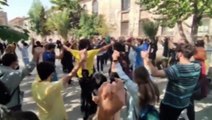 İran'da Masha Amini protestoları devam ediyor! Öğrenciler gözaltılara dans ederek tepki gösterdi