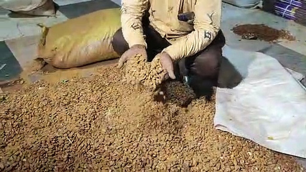 मिलावट का चल रहा था ऐसा खेल कि पुलिस भी देखकर रह गई दंग