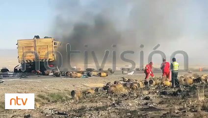 Trágico accidente en la carretera Challapata - Oruro, un tráiler impactó con un camión