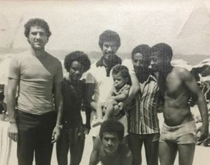 فيديو نادر وسر حب شقيقه لمحمود الخطيب.. كريم حسن شحاته يستعيد ذكريات الماضي في مصوراتي #يلاكورة