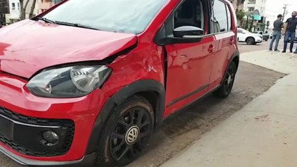 Forte acidente entre três veículos é registrado no Centro