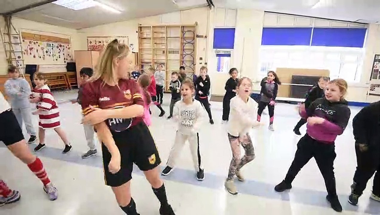 Wigan school children learn the Haka