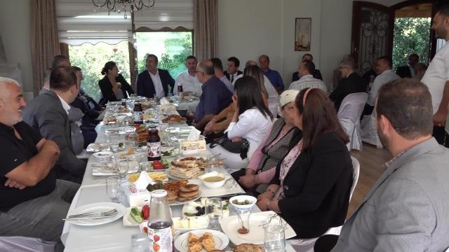 Hatay yerel haberi... Hatay Büyükşehir Belediye Başkanı Lütfü Savaş Samandağ'daydı