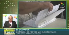 Parlamento salvadoreño analiza proyecto de voto en el exterior