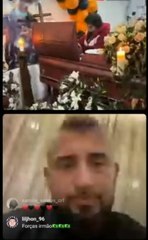 فيدال يتغيب عن جنازة والده ويحضرها عبر "انستجرام".. فما السبب؟