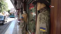 Antalya gündem haberi | Ukraynalı askerlerin kışlık bot, mont, kamuflaj ve hücum yeleği ihtiyaçları Antalya'dan gidiyor