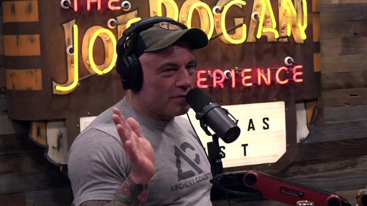 JRE Sober October Crew Discuss Power Dynamics In Relationships