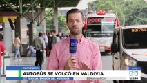 Autobús se volcó en Valdivia