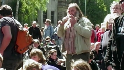 König hört auf Film Trailer