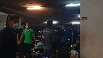 ด่วน!! จับแล้ว “ลุงศักดินา” คาลานจอดรถทีวีช่องดัง คุมตัวสอบกองปราบฯ