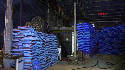 Odun ve kömür depolama tesisinde korkutan yangın: 1 ay önce de yangın çıkmıştı