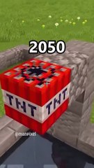 Minecraft NORMAL vs REALISTIC...