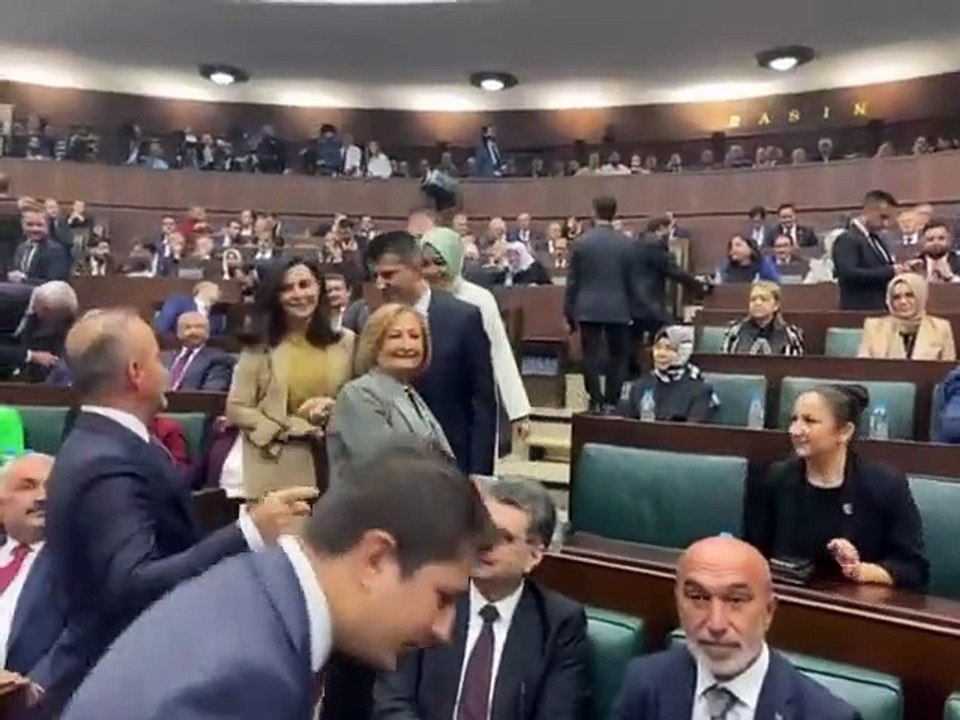 Teğmen Mehmet Ali Çelebi AKP sıralarında! Rozetini Erdoğan taktı
