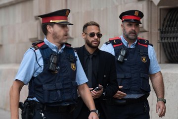 سيناريو مرعب.. لماذا يواجه نيمار السجن 5 سنوات؟