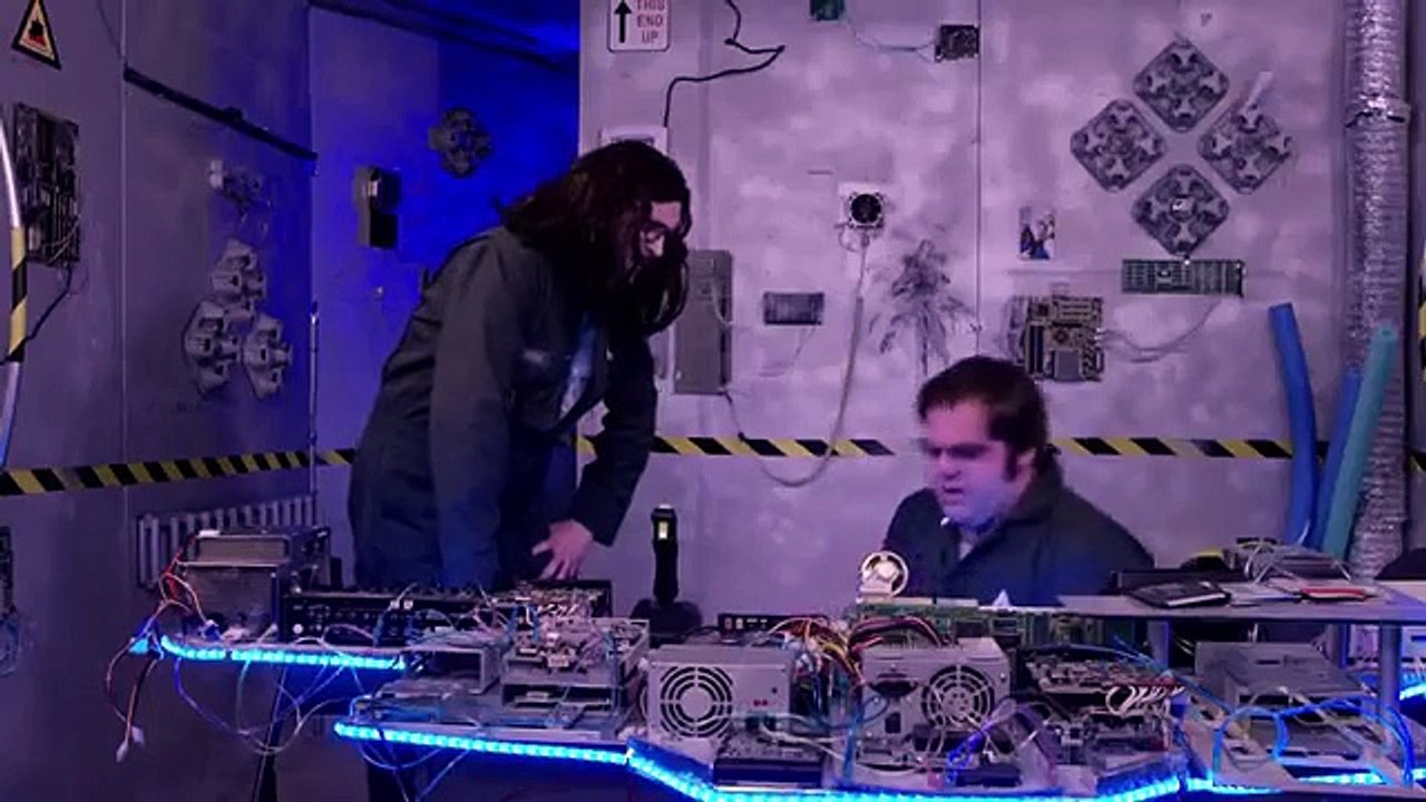 Space Debris - Se2 - Ep03 HD Watch HD Deutsch