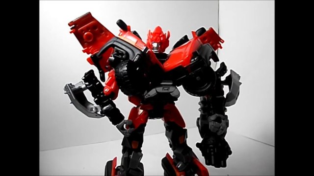 TRANSFORMERS: Dark Of The Moon Voyager Class CANNON FORCE IRONHIDE Canadian Reviewer Ep.26