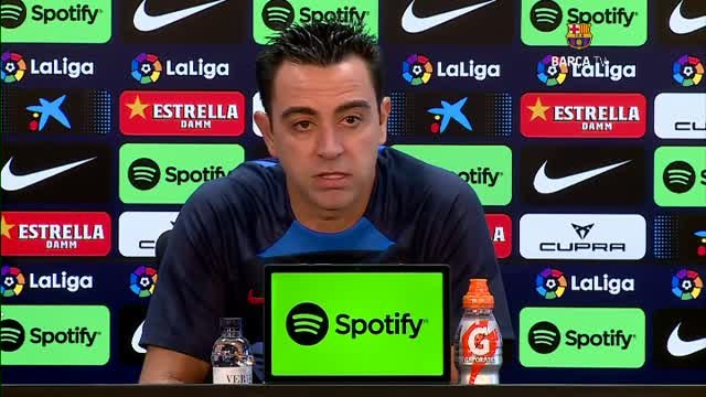 Xavi: El objetivo es ganar títulos, aunque tengo el móvil como si se hubiera muerto un familiar