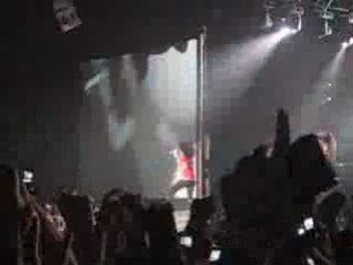 Tokio hotel marseille 14.03 - Schrei ( refrain )