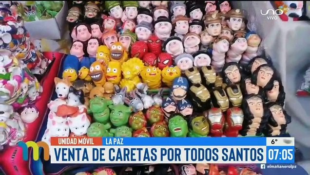 Caretas de superhéroes y personajes de televisión son las novedades para las tantawawas de Todos Santos