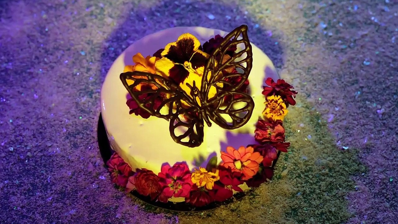 Easy Chocolate Decor Tutorials And Tricks_
