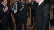 Beste Freunde: Putin und Berlusconi tauschen 