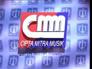 Ebiet G Ade - Aku Ingin Pulang (official)