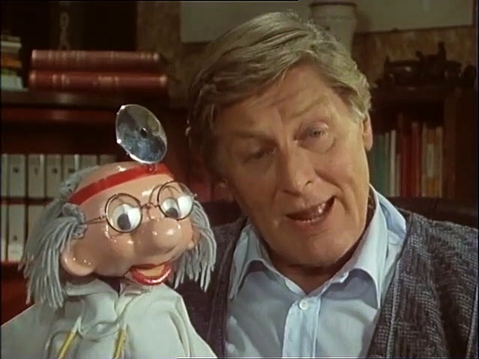 Praxis Blowbogen S01E04-Annelies Party