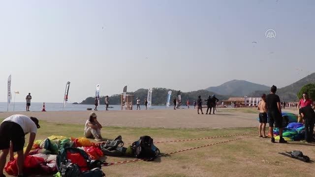 Muğla spor haberleri... Fethiye'de 22. Uluslararası Ölüdeniz Hava Oyunları Festivali başladı