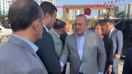 Son dakika haberi... Bakan Çavuşoğlu'ndan şehit polis Sedat Gezer'in ailesine ziyaret
