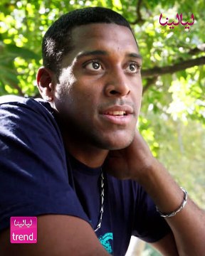 وفاة مطرب شهير بعد سقوطه على خشبة المسرح أمام الجمهور خلال حفله الأخير