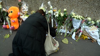 Download Video: «Je suis Kabyle, je suis doublement choquée» : à Paris, les habitants du XIXe rendent hommage à Lola