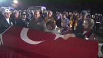 Ankara haberi | BALIKESİR -  Şehit Hızır Bekir Baybörü'nün cenazesi memleketi Ankara'ya gönderildi