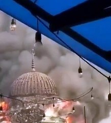 Cúpula de mesquita na Indonésia desaba após incêndio. Veja o vídeo