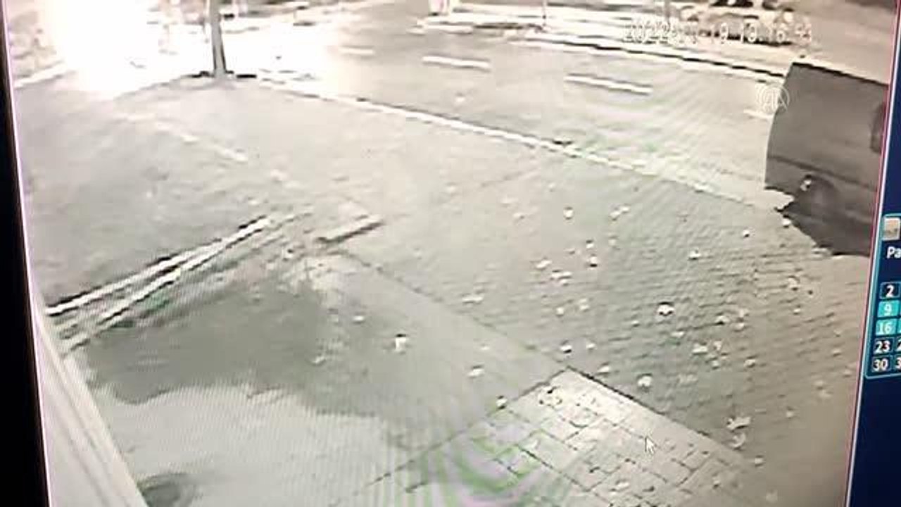 Otomobilin çarptığı bisikletli çocuk yaralandı