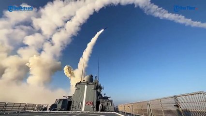 Russia's Izdeliye 305 Multipurpose Missile Hits Ukrainian Armored Vehicle at Nikolaev-Krivoy Rog