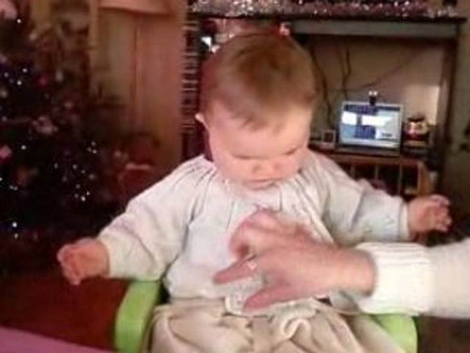 Je mange (avec maman)